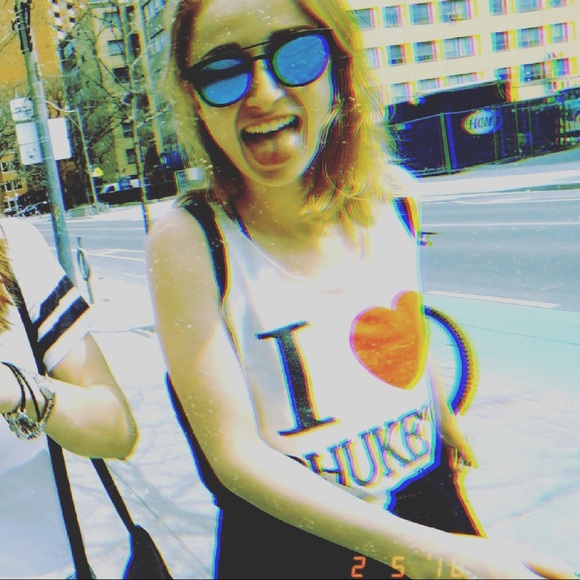 Meet your Posher, Emma - Picture 1 of 1